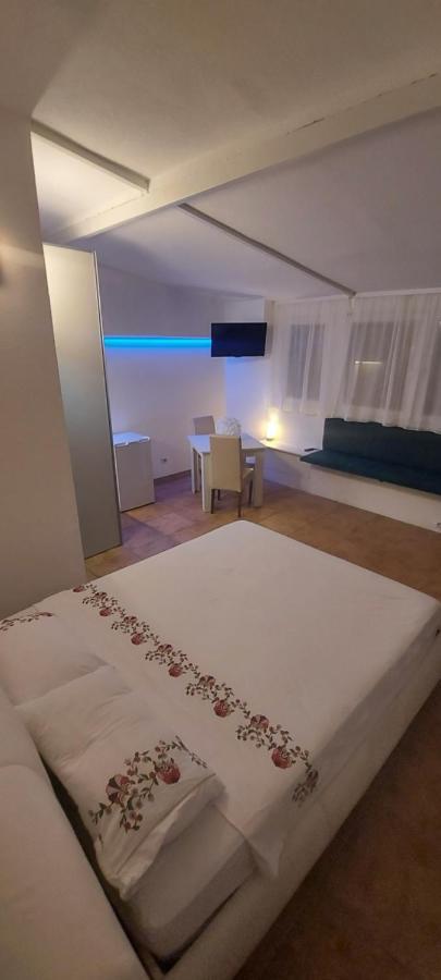 Magenta Apartments Белград Экстерьер фото